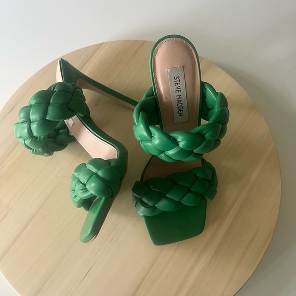 Steve Madden Kenley Woven Slide Heeled Sandal - Picture 8 of 13